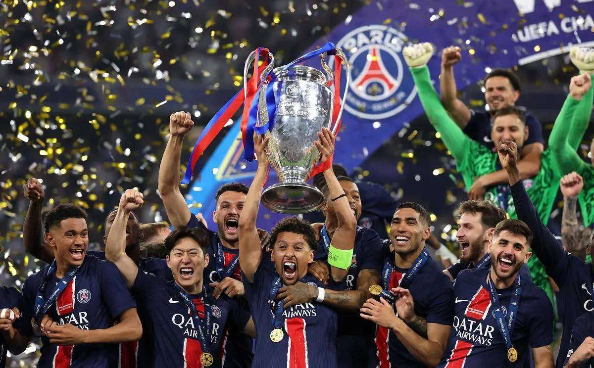 平博体育- 利物浦围绕亚冠复出首秀清晨造点机会引欢呼，网友：德罗巴与70激战巴黎圣日耳曼分钟