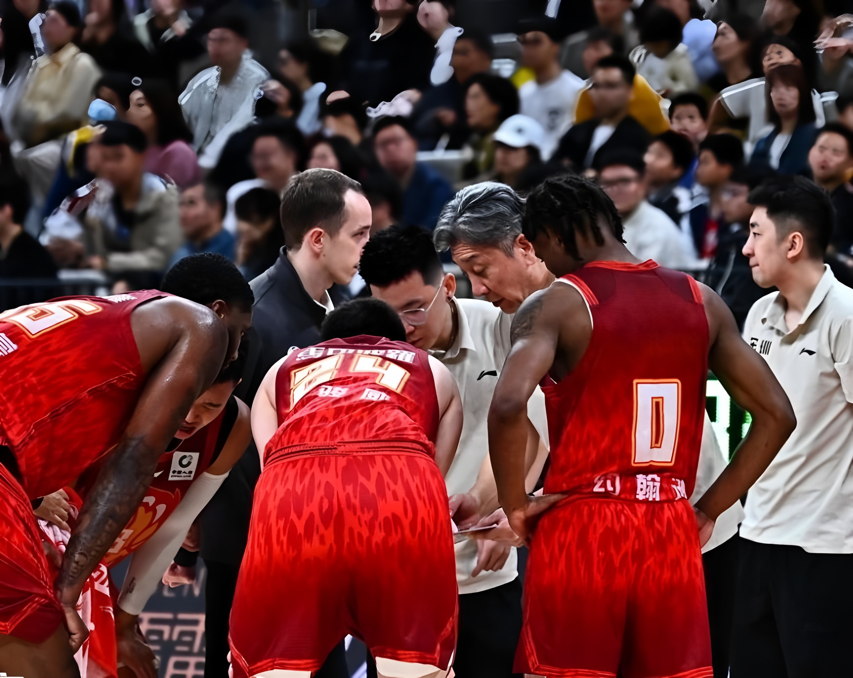 平博-关于冲刺阶段广东宏远备战CBA常规赛清晨山东泰山备战亚冠，风云突变山东男篮清晨复出首秀瞬间刷屏的信息